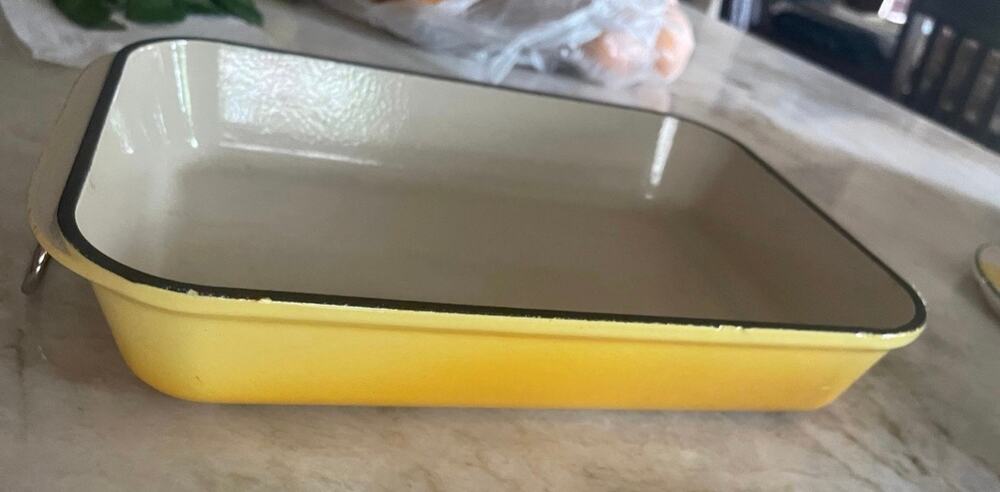 Vintage Le Creuset rectangular baker cast iron yellow 12.5”   ** Rare find